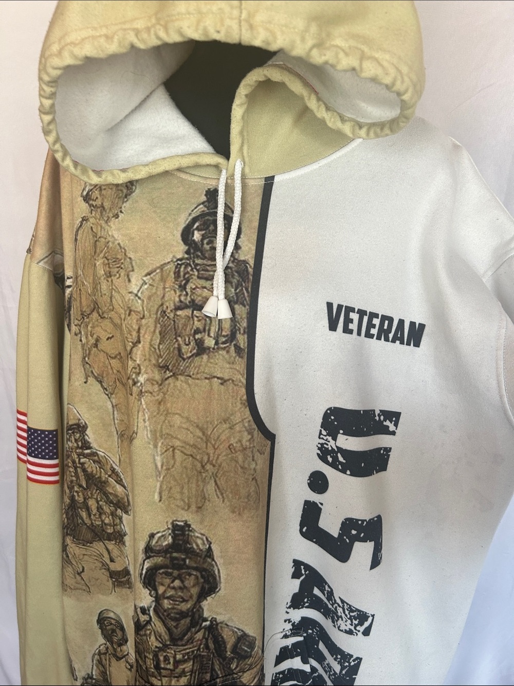 Veteran Graphic Hoodie Sweatshirt in Tan & White